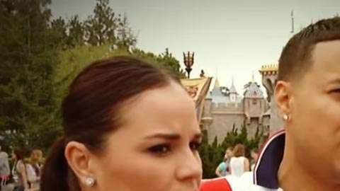 Claudia Galván en foto de archivo junto al cantante) asegura que no le pasa manutención para su hija./Archivo