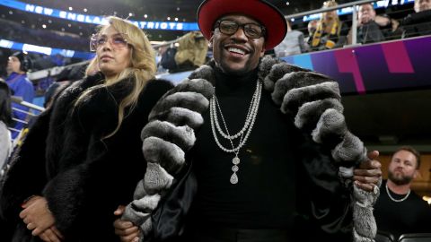 La imagen de Floyd Mayweather fue utilizada para un fraude millonario con una subasta