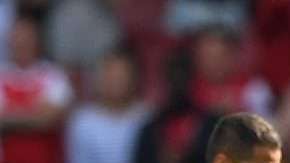 Joe Hart y el Chicharito se lamentan tras la derrota del West Ham United a manos del Arsenal.  (Foto: Shaun Botterill/Getty Images)