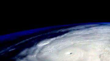 Hay grandes probabilidades que un fuerte huracán golpeé la costa este.