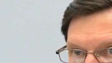 El juez Hestes podría perder su posición.