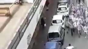 Aficionados del Napoli y la Juventus se encontraron en una calle de Turín