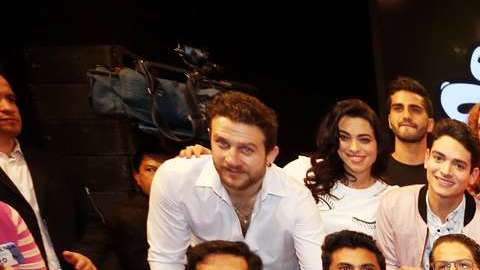 Elenco de la telenovela "Like"