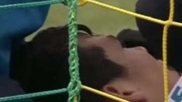 Hirving Lozano se lesionó en el partido PSV - ADO en el fútbol holandés.