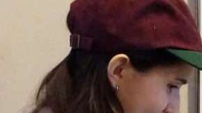 Un gato pude hacer muchos trucos, solo que hay que saber entrenarlos.