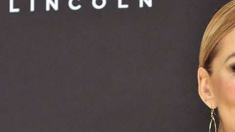 Marjorie de Sousa se mostró sexy.