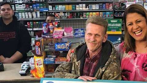 McManus ganó millones junto a su café diario.