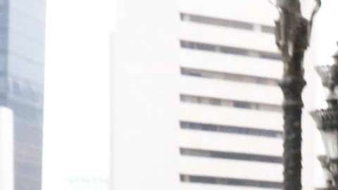 El INE permite a "El Bronco" competir por la Presidencia de México.