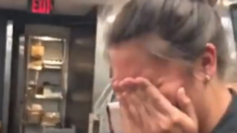 Mary Keulana-Riotutar viajará a reunirse con su madre en Hawaii después de seis años in verla.