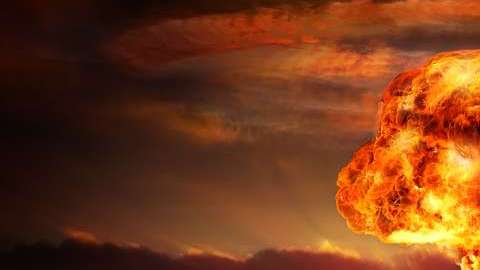 Dependiendo en donde ocurra la explosión tienes más posibilidades de sobrevivir.