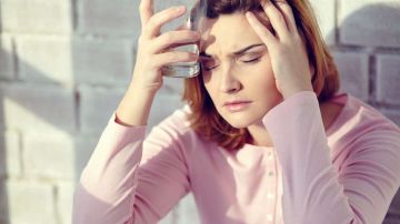 Los dolores de cabezas consistentes pueden ser uno de los síntomas de cáncer cerebral.