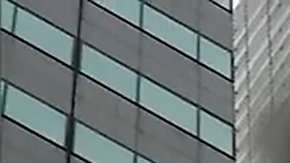 Una persona murió y seis bomberos resultaron heridos el 7 de abril