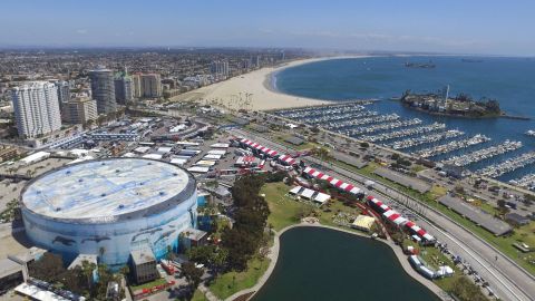 Vista espectacular del tradicional circuito callejero de Long Beach, California.