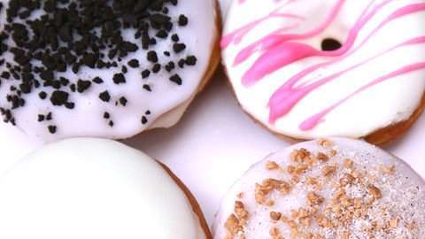 Miles de productos alimenticios contienen carmín hecho a base de cochinilla.