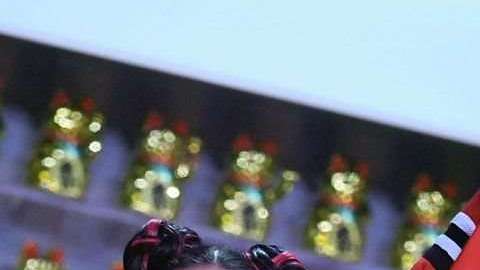 "Toy", quiere "empoderar a todos aquellos que hayan luchado por ser ellos mismos".