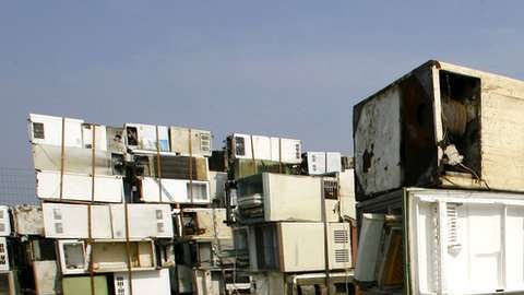 El CFC-11 está en los aislantes de las viejas neveras.