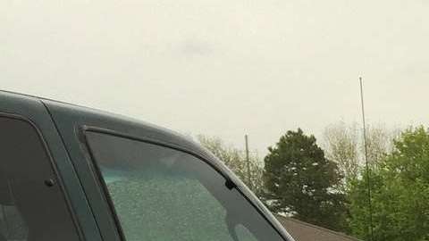 Dicen combatir la "discriminación" a las armas