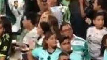 Un conato de bronca estuvo a punto de convertirse en una batalla campal en las tribunas en el Santos vs. América