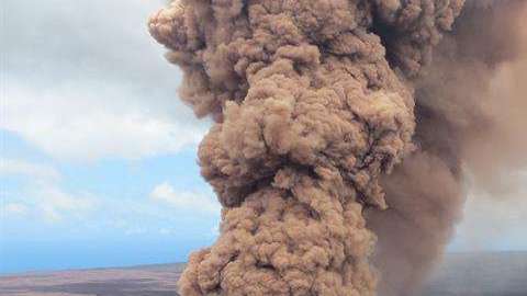 Se desató al menos una docena de temblores tras erupción del Kilaueua.