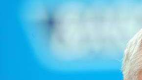 Alex Ferguson sufrió una hemorragia cerebral y fue operado de urgencia