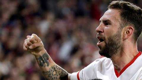 Miguel Layún se sumó este miércoles al grupo de mexicanos que le han anotado al Real Madrid. (Foto: EFE/Julio Muñoz)