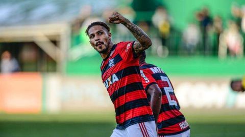 El delantero de Flamengo, y de la selección peruana Paolo Guerrero quema su último cartucho para ir a Rusia.