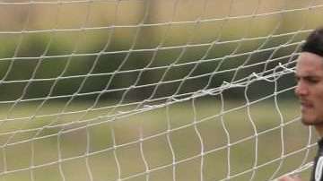 El delantero uruguayo Edinson Cavani fue muy criticado por irse de caza. (Foto: EFE/Raúl Martínez)