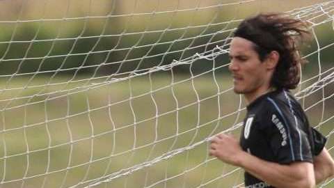 El delantero uruguayo Edinson Cavani fue muy criticado por irse de caza. (Foto: EFE/Raúl Martínez)