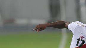 Perú venció a Escocia en el Estadio Nacional de Lima. (Foto: EFE/Ernesto Arias)