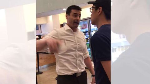 Aaron Schlossberg amenazó a varios trabajadores por hablar español.