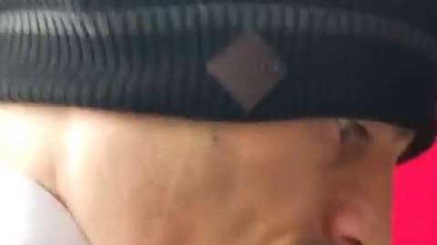 Aaron Schlossberg ahora se coloca como víctima.