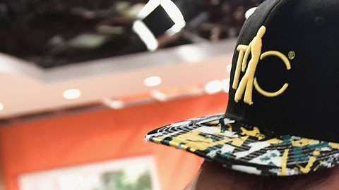 Adamari López y Toni Costa.