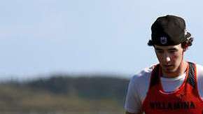 Este adolescente está luchando contra todos los obstáculos desde que tuvo un accidente que le dejó en silla de ruedas.