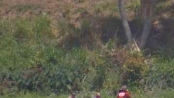 El Cuerpo de Bomberos y la Policía del Condado Orange buscan a la menor desaparecida.