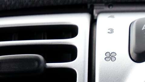 El aire acondicionado es necesario en estas temperaturas.