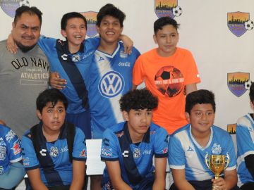 El equipo Puebla se quedó con el tercer lugar de la categoría 2004 en Copa La Raza. Foto Javier Quiroz (Javier Quiroz / La Raza)