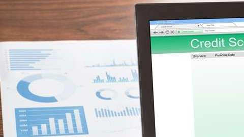 Pagar las facturas a tiempo afecta al 35% de los cálculos del cálculo del puntaje de crédito./Shutterstock