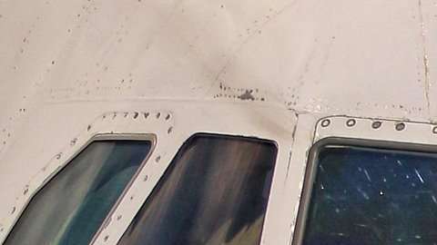 La ventana de la cabina se agrietó