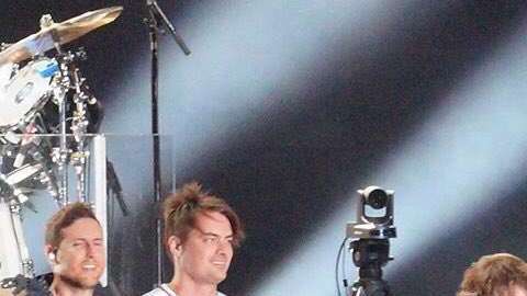 Al menos dos integrantes de la banda Maroon 5 salieron con la playera de Chivas del Guadalajara