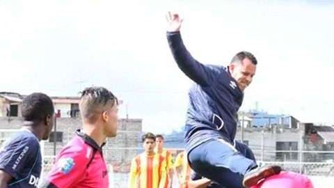 Violencia imperdonable en el fútbol de Ecuador.