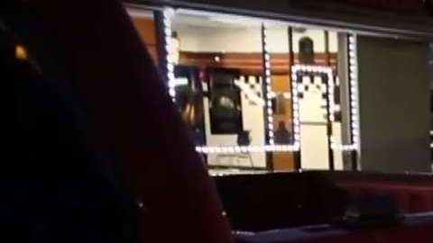 Uno de los restaurante tuvo que cerrar temporalmente por falta de trabajadores