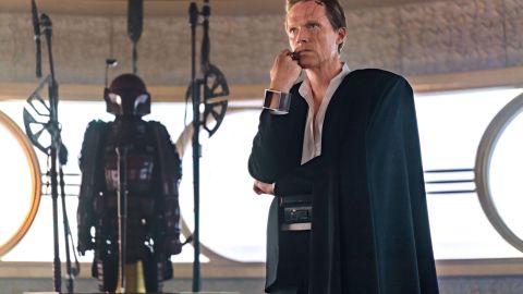 Paul Bettany como Dryden Vos en Solo: A Star Wars Story.