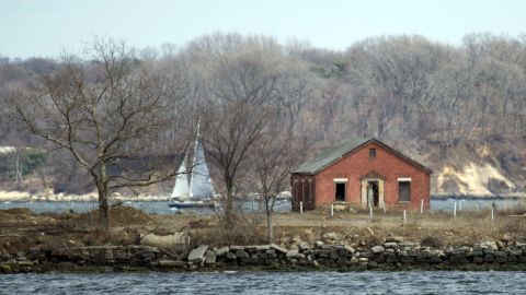 Hart Island es la fosa común de Nueva York.