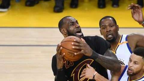 Los Cavaliers volverán a verse las caras con los Warriors en las finales de la NBA. (Foto: Thearon W. Henderson/Getty Images)