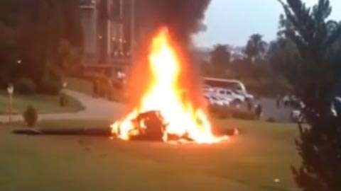 El helicóptero explotó y comenzó a dar vueltas en el aire. Seguidamente, el aparato se estrelló .