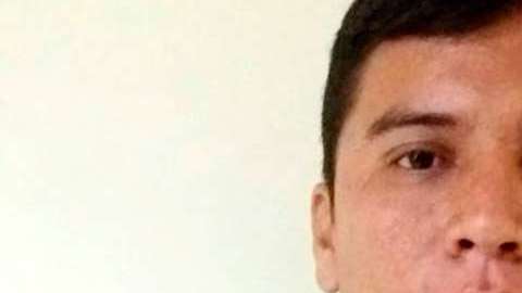 Roberto Carlos Peña tiene 31 años.