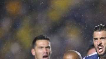 Carlos Sánchez, Nicolás Sánchez y Avilés Hurtado festejan el gol de Rayados frente a Tigres en el juego de ida de la Final del Apertura 2017 de la Liga MX. (Foto: Imago7)