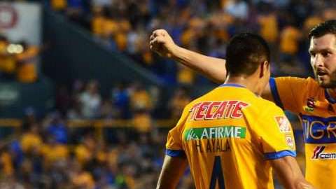 Tigres de la UANL le pegó a Santos Laguna en el estadio Universitario. (Foto: Imago7)