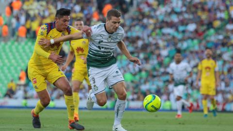 América recibe a Santos Laguna con la difícil misión de remontar un 4-1 en contra