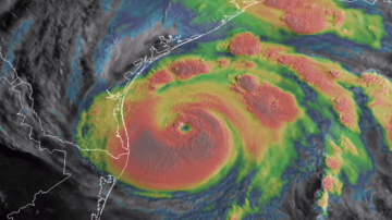 El huracán Harvey en una imagen infrarroja captada el 25 de agosto de 2017.